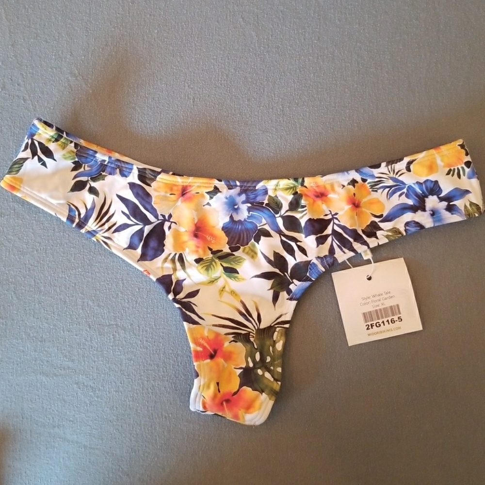 Midori Bikini Whale tale floral garden pattern
